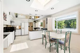 10 Doral Dr, Manhasset, NY 11030 - Photo 5