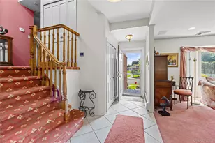 16 Winthrop Rd, Plainview, NY 11803 - Photo 3