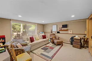 16 Winthrop Rd, Plainview, NY 11803 - Photo 23