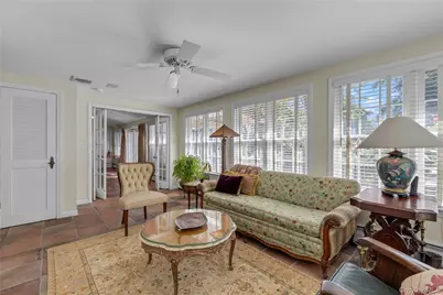 4 Dairy Drive, Glen Cove, NY 11542 - Photo 13