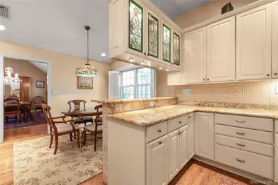 4 Dairy Drive, Glen Cove, NY 11542 - Photo 7