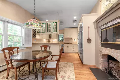 4 Dairy Drive, Glen Cove, NY 11542 - Photo 5