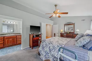 19 Sayville Ct, Ridge, NY 11961 - Photo 15