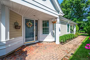 19 Sayville Ct, Ridge, NY 11961 - Photo 3