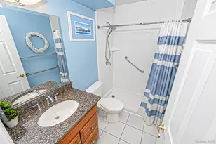 19 Sayville Ct, Ridge, NY 11961 - Photo 19