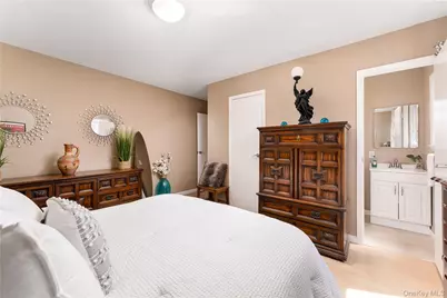 4 Shelley Court, Middle Island, NY 11953 - Photo 15