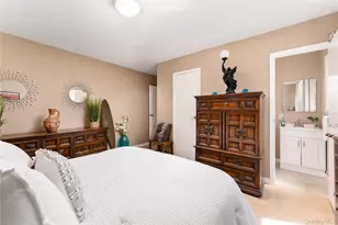 4 Shelley Ct, Middle Island, NY 11953 - Photo 15