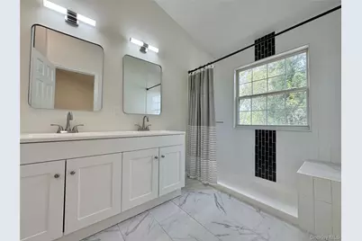 43 Commodore Circle, Port Jefferson Station, NY 11776 - Photo 17