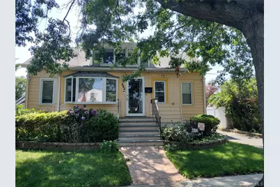 442 Cedar Street, Uniondale, NY 11553 - Photo 1