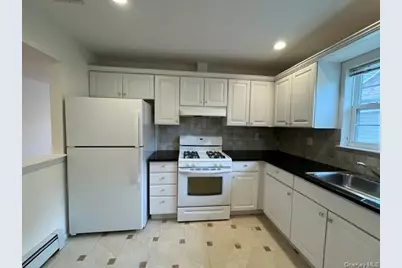 20 Edgewood Road #A, Port Washington, NY 11050 - Photo 5