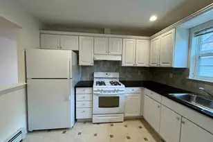 20 Edgewood Rd, Port Washington, NY 11050 - Photo 5