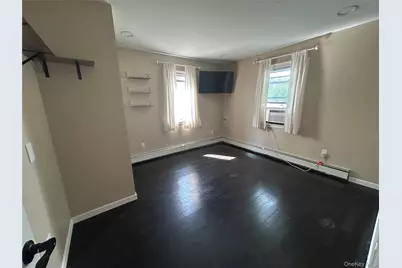 704 Myrtle Avenue, West Islip, NY 11795 - Photo 13