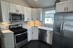 704 Myrtle Ave, West Islip, NY 11795 - Photo 7