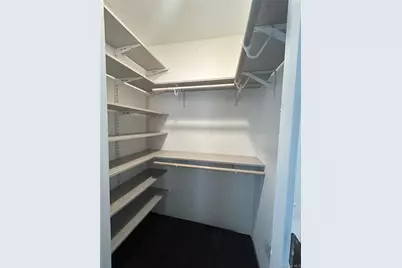 704 Myrtle Avenue, West Islip, NY 11795 - Photo 15