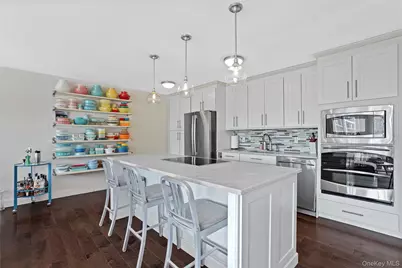 100 High Point Drive #401, Hartsdale, NY 10530 - Photo 3