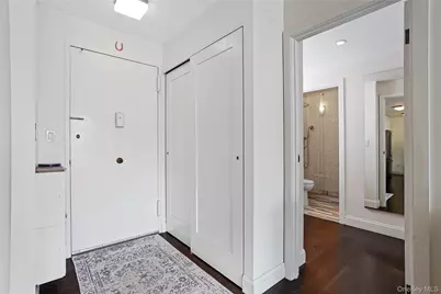 100 High Point Drive #401, Hartsdale, NY 10530 - Photo 5