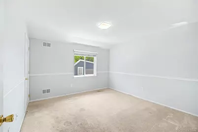 94 Greaves Avenue, New York, NY 10308 - Photo 13