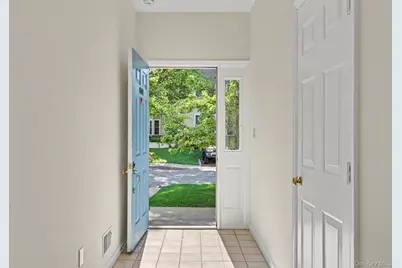 601 Half Moon Bay Drive, Croton on Hudson, NY 10520 - Photo 7