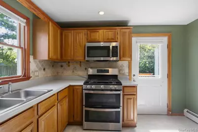 7 Dolfinger Lane, Fishkill, NY 12524 - Photo 7