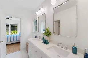 10 Peconic View Ct, Southampton, NY 11968 - Photo 23