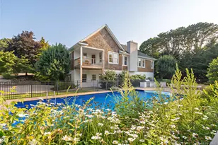 10 Peconic View Ct, Southampton, NY 11968 - Photo 19