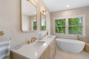 10 Peconic View Ct, Southampton, NY 11968 - Photo 15