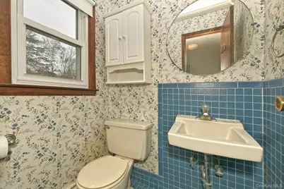 6 Duquesne Drive, Greenlawn, NY 11740 - Photo 11