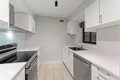 18 Bronxville Glen Drive #3-12, Bronxville, NY 10708 - Photo 11