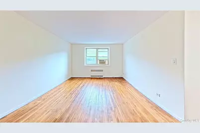 7502 Austin Street Austin Street #2G, Forest Hills, NY 11375 - Photo 3