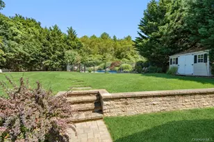 14 Hickman St, Syosset, NY 11791 - Photo 29