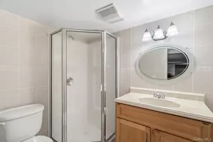 14 Hickman St, Syosset, NY 11791 - Photo 23