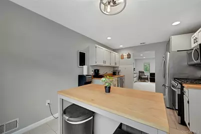 255 Heritage Lane, Monroe, NY 10950 - Photo 3