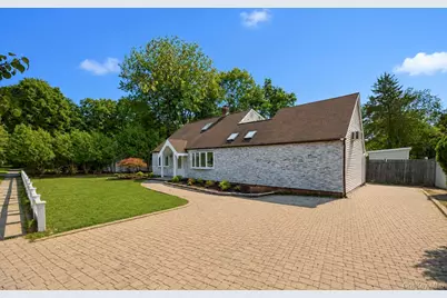 36 Fifty Acre Road S, Smithtown, NY 11787 - Photo 5