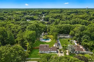 36 Fifty Acre Rd S, Smithtown, NY 11787 - Photo 45