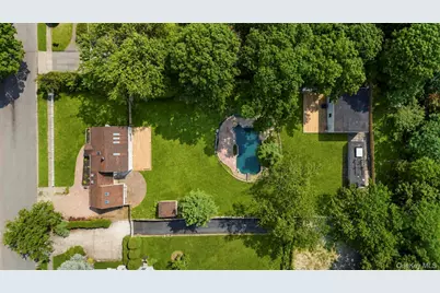 36 Fifty Acre Road S, Smithtown, NY 11787 - Photo 7