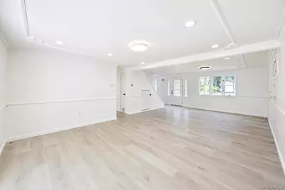 36 Fifty Acre Road S, Smithtown, NY 11787 - Photo 9
