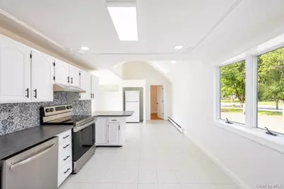 36 Fifty Acre Road S, Smithtown, NY 11787 - Photo 13