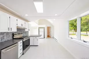 36 Fifty Acre Rd S, Smithtown, NY 11787 - Photo 13