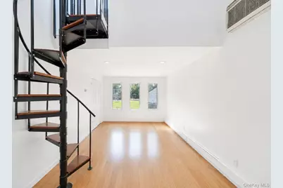 36 Fifty Acre Road S, Smithtown, NY 11787 - Photo 19