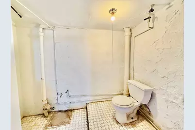 1823 Radcliff Avenue, Bronx, NY 10462 - Photo 25