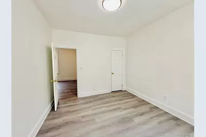 1823 Radcliff Avenue, Bronx, NY 10462 - Photo 13