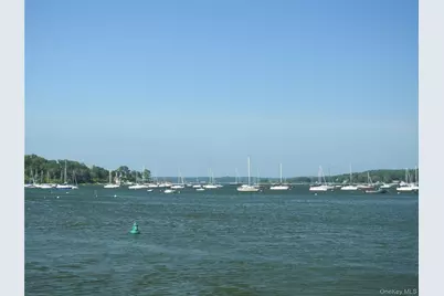 2 Anchorage #5A, Oyster Bay, NY 11771 - Photo 29