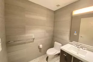 252 South St, New York, NY 10002 - Photo 19