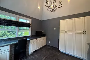 24 Arlington Ave, Smithtown, NY 11780 - Photo 5
