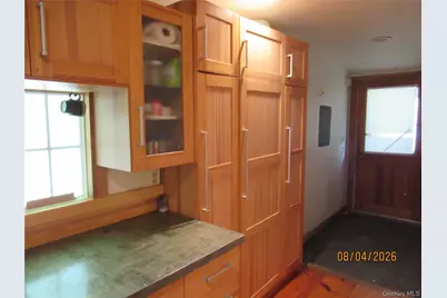 463 Mountain Road, Bloomingburg, NY 12721 - Photo 5