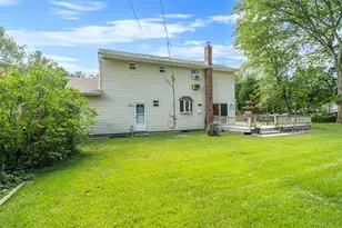10 Foothill Ln, Smithtown, NY 11787 - Photo 31