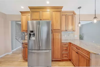 10 Foothill Lane, Smithtown, NY 11787 - Photo 11