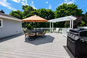 8 Starlight Dr, Commack, NY 11725 - Photo 21
