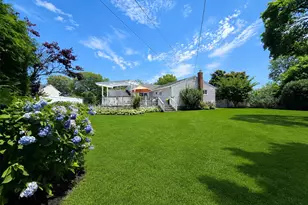 8 Starlight Dr, Commack, NY 11725 - Photo 23