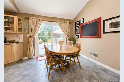 8 Starlight Drive, Commack, NY 11725 - Photo 7